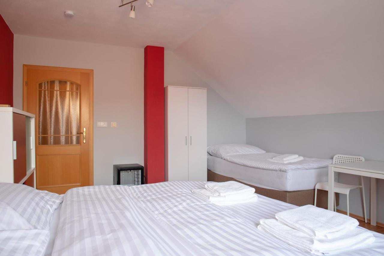 Amenity Apartmany Perna Luaran gambar