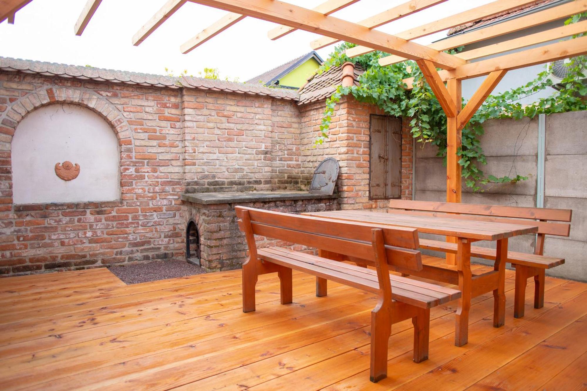 Amenity Apartmany Perna Luaran gambar