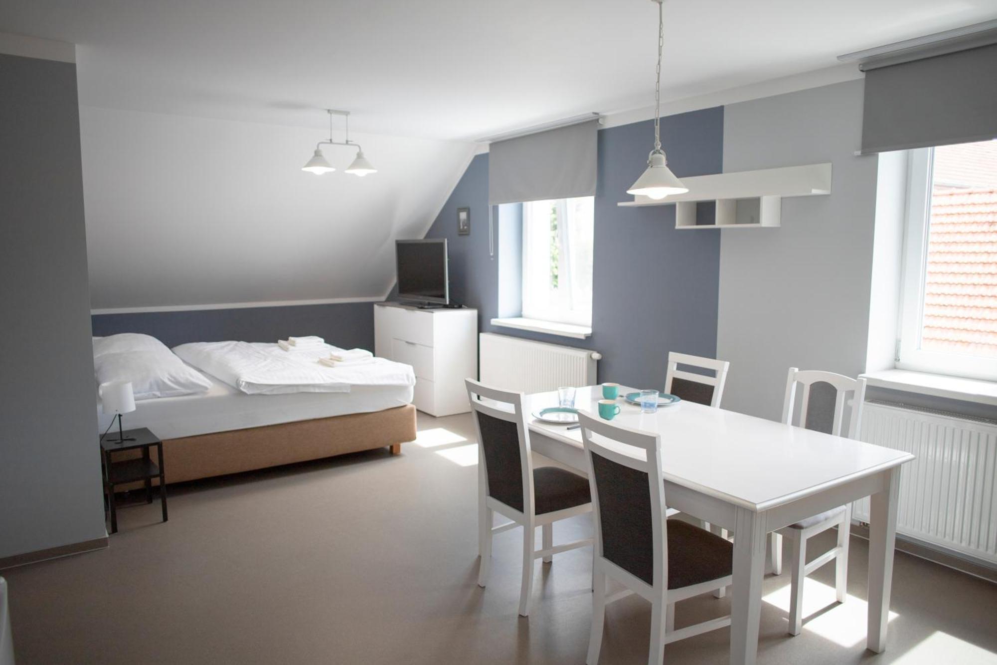 Amenity Apartmany Perna Luaran gambar